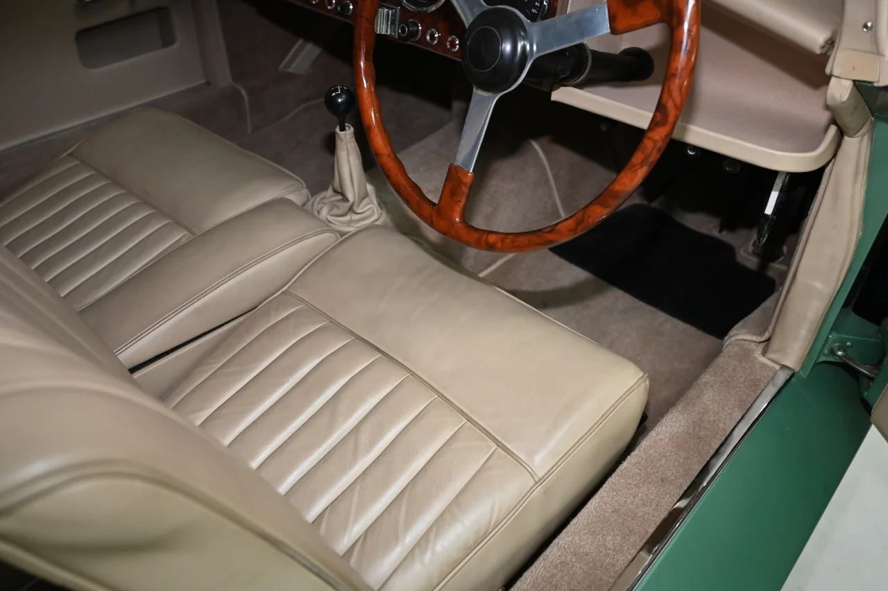 Aston Martin DB2