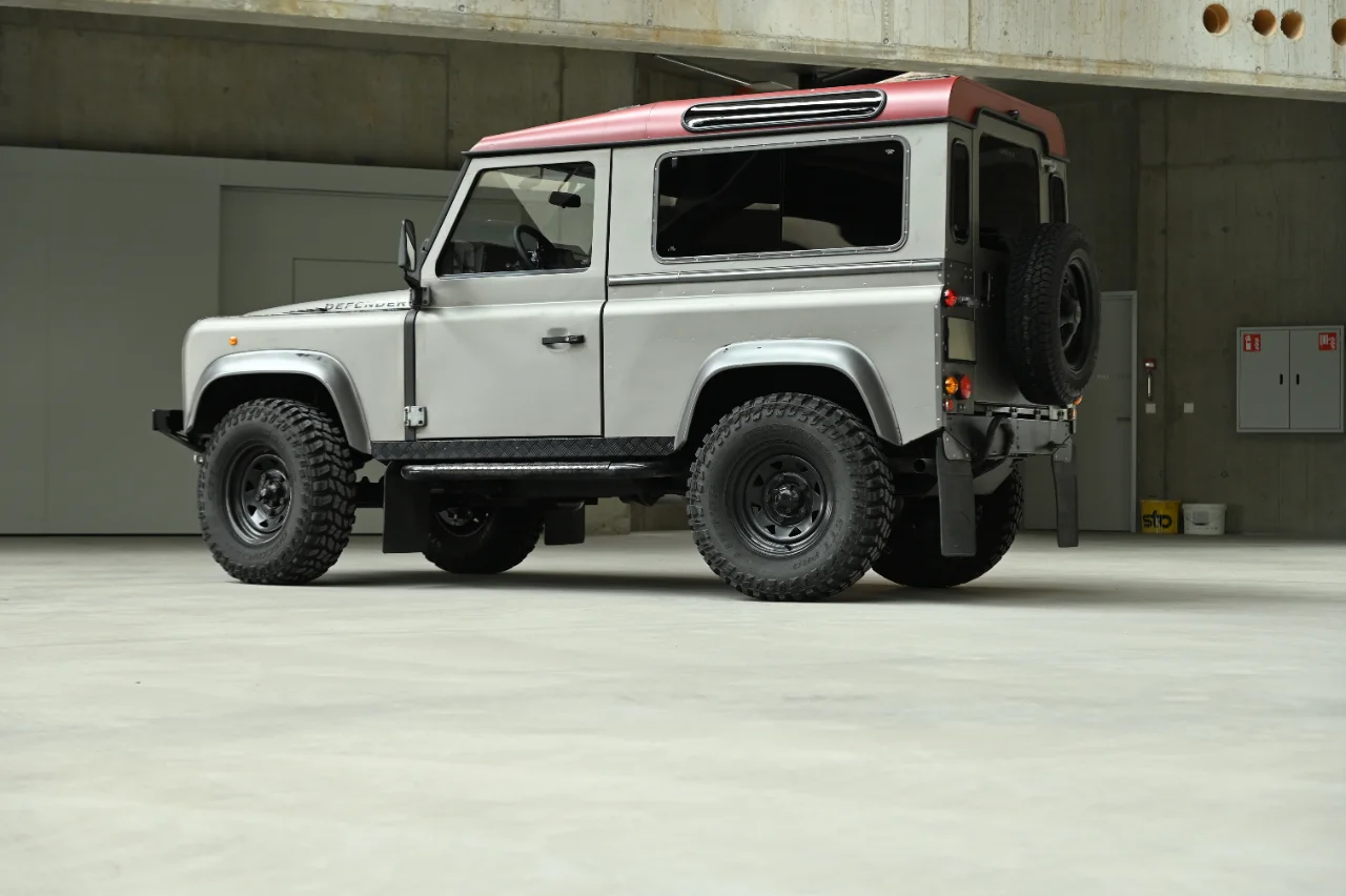 Land Rover LD90