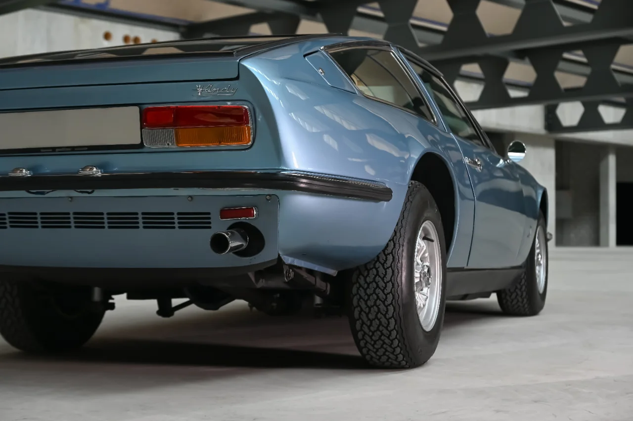 Maserati Indy 4200