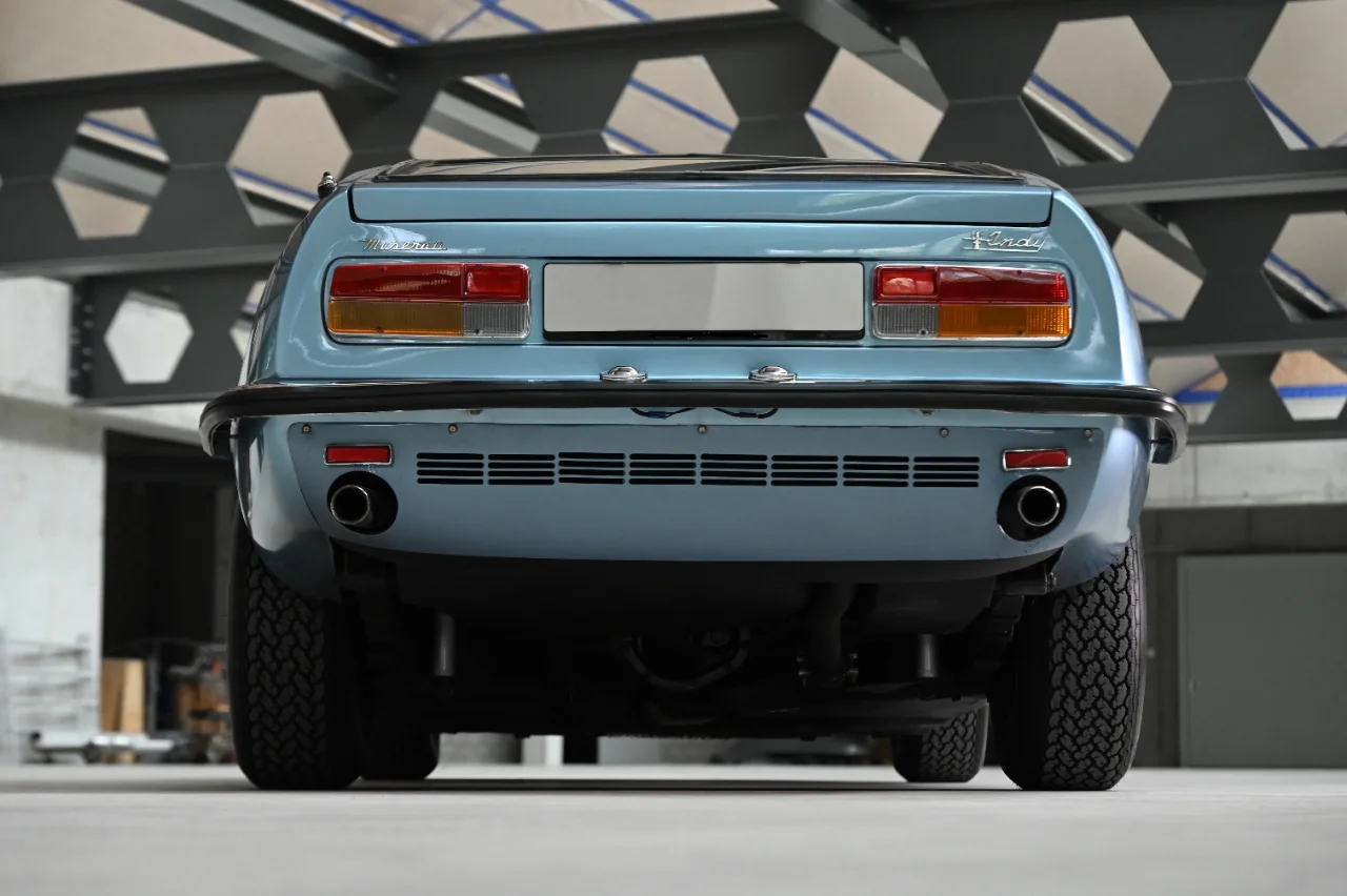 Maserati Indy 4200
