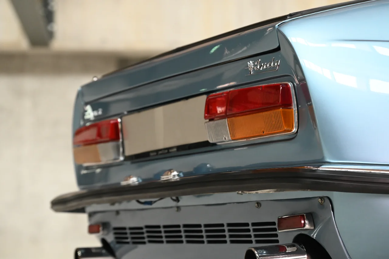 Maserati Indy 4200