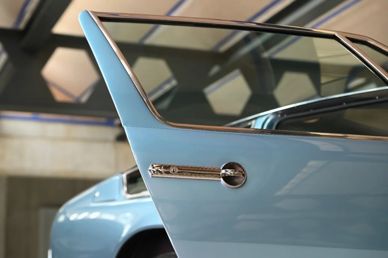 Maserati Indy 4200