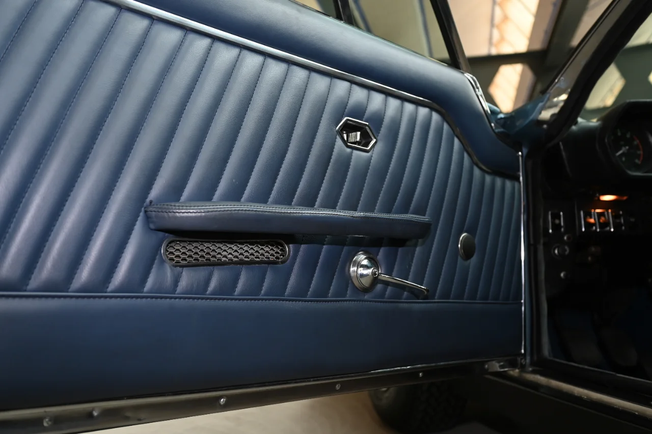 Maserati Indy 4200