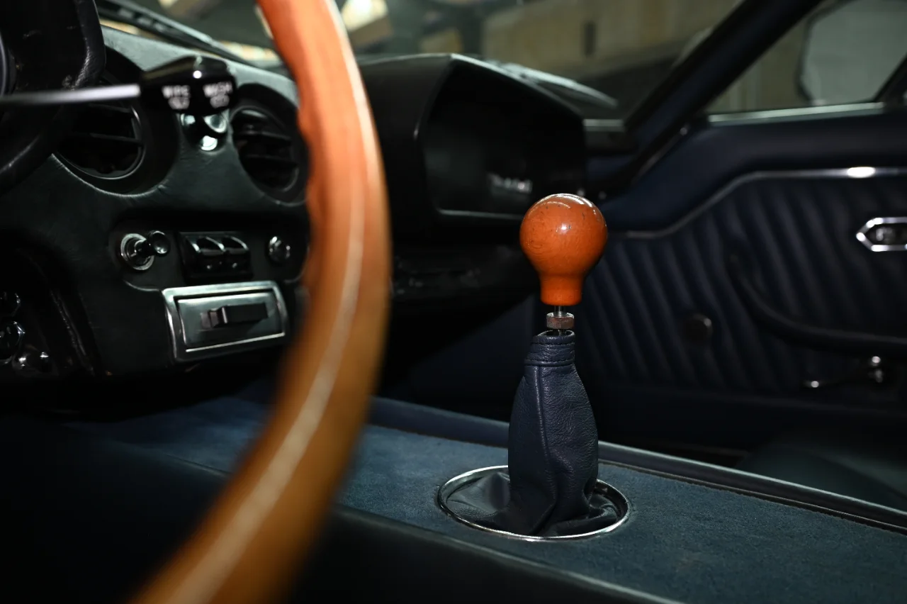 Maserati Indy 4200