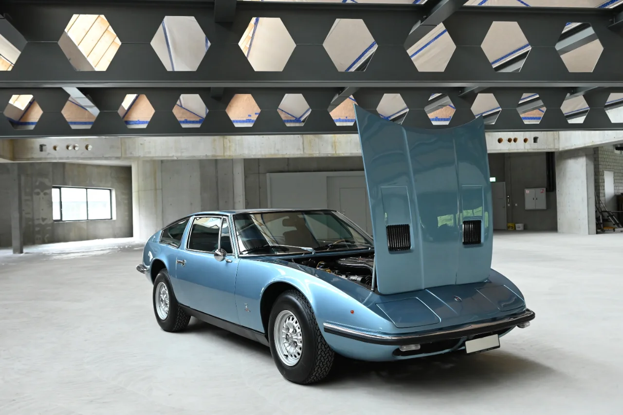 Maserati Indy 4200