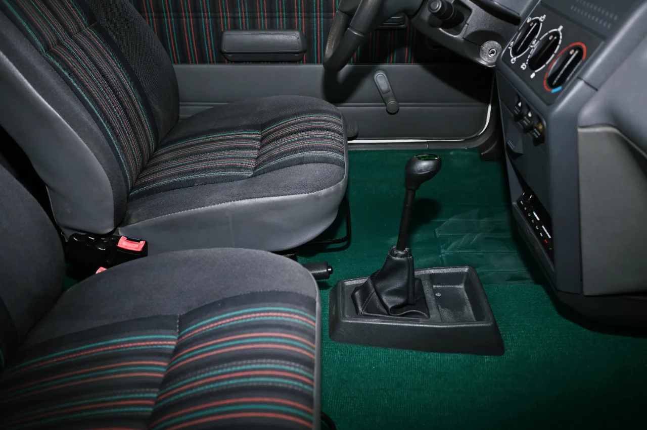 Peugeot 205 Color Line