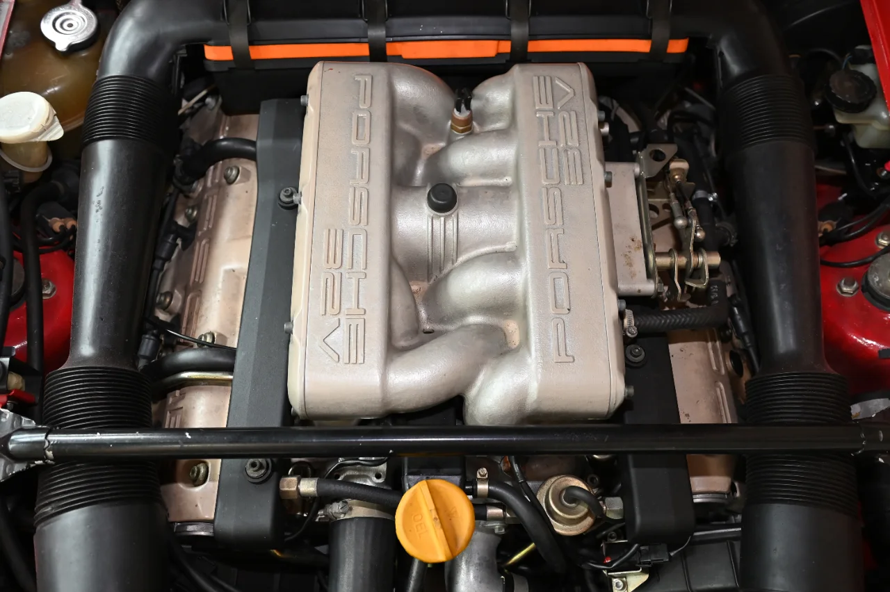 Porsche 928 S4