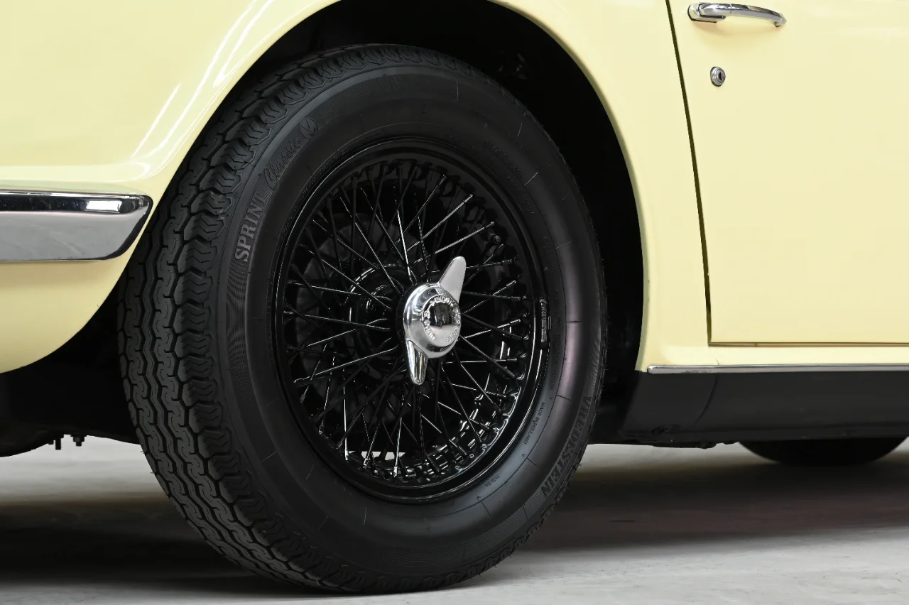 Triumph TR6